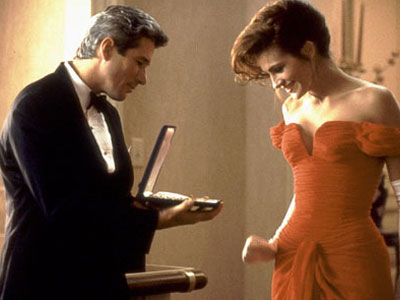 Φτιάξε κορμί για το φόρεμα του ρεβεγιόν